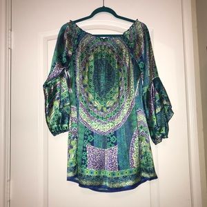 🦚 Classique brand off-the-shoulder tunic 🦚